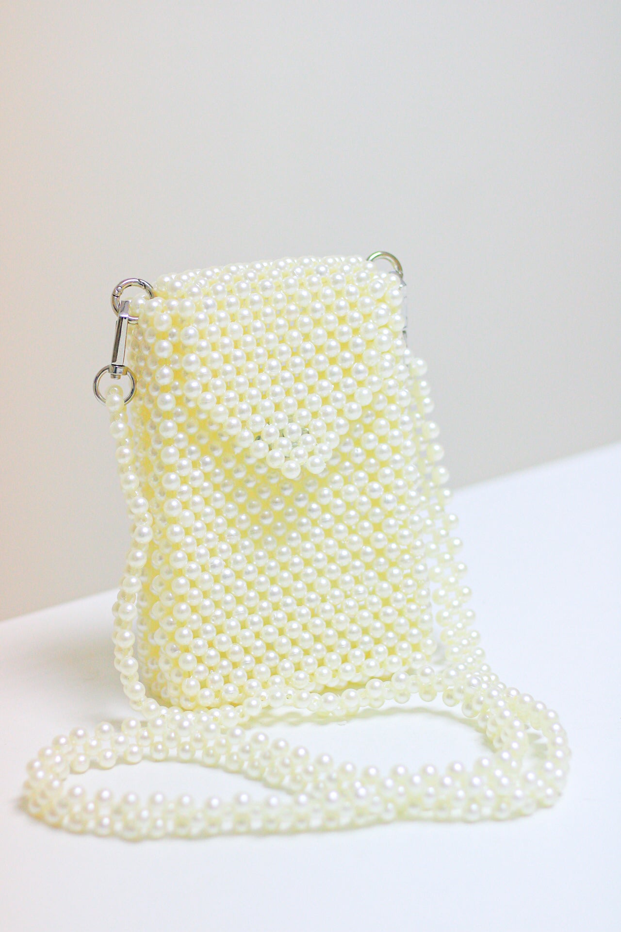 Mini pearls bag